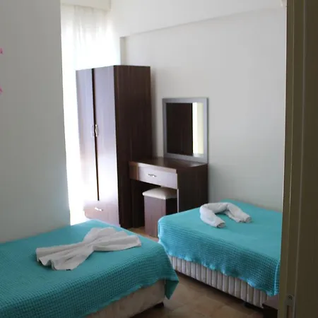 Alinda Motel 4*
