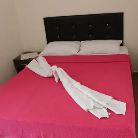 Alinda Motel 4*